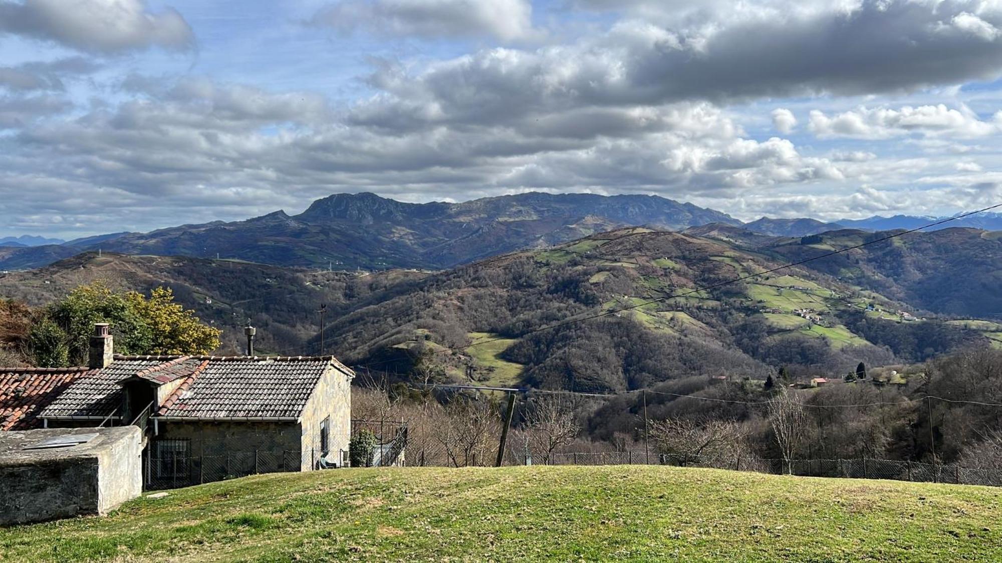 Almastur Rural Villa Siero Екстериор снимка