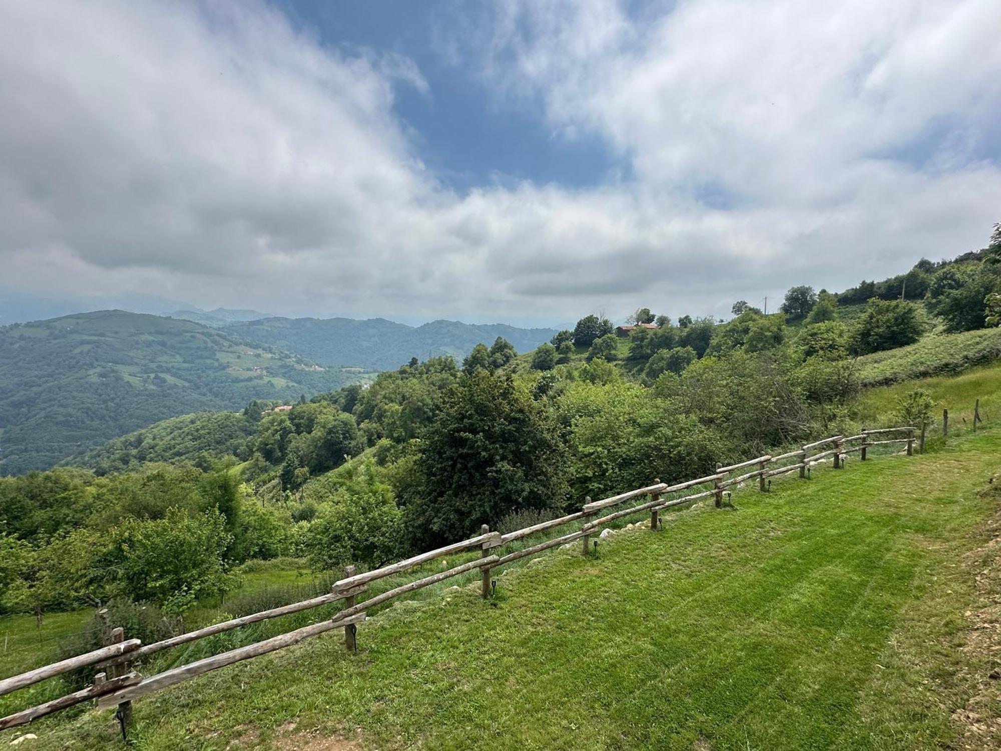 Almastur Rural Villa Siero Екстериор снимка